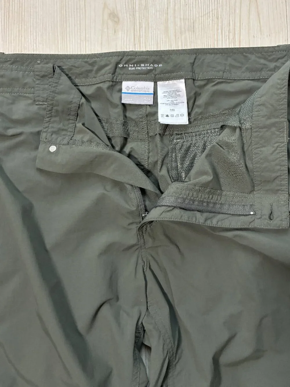 Columbia Silver Ridge Convertible Pants Men's 42x30 Green Omni-Shade Nylon